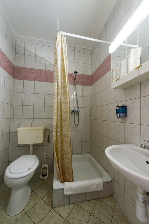 Hotel Nostra Шіофок Екстер'єр фото