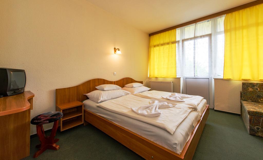 Hotel Nostra Шіофок Екстер'єр фото